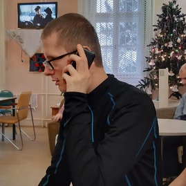 Zväčšiť fotografiu - Vianoce oslávili v januári, telefonátmi s blízkymi - 20201230_140206