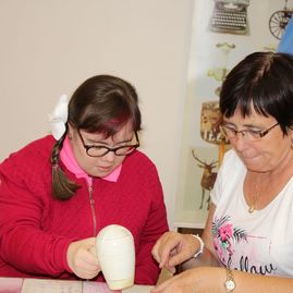 Vlastivedné múzeum v považskej bystrici pomáhalo znevýhodneným skupinám obyvateľstva - výroba sviečok
