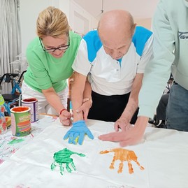 Zväčšiť fotografiu - Z letných zážitkov sa tešia aj klienti zariadení sociálnych služieb