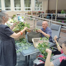 Zväčšiť fotografiu - Z letných zážitkov sa tešia aj klienti zariadení sociálnych služieb