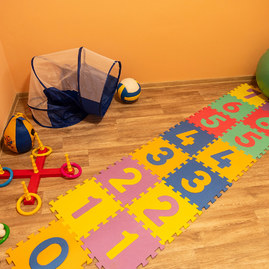 Zväčšiť fotografiu - Župa zrekonštruovala budovu špecializovaného zariadenia pre deti s autizmom - 20200821_TSK_095w