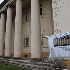 Zväčšiť fotografiu - Župa zrekonštruuje ďalší historický kaštieľ - IMG_9446