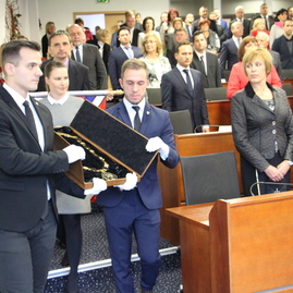 K volebným urnám v trenčianskom kraji pristúpilo takmer 130 tis. voličov, zvolili staronového župana, v zastupiteľstve pribudlo 18 nových tvárí - IMG_8694