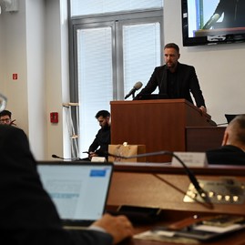 Zväčšiť fotografiu - Krajský parlament sa venoval téme župných nemocníc, ale aj projektom, ktoré chce kraj realizovať za pomoci eurofondov - 