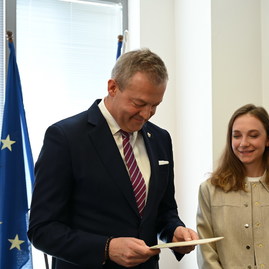 Zväčšiť fotografiu - Na marcovom zastupiteľstve boli ocenení výnimoční žiaci, rokovalo sa aj o spolufinancovaní projektov z eurofondov