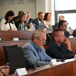 Zväčšiť fotografiu - Poslanci schválili 1. zmenu rozpočtu, najviac financií pôjde do oblasti zdravotníctva - DSC_7989