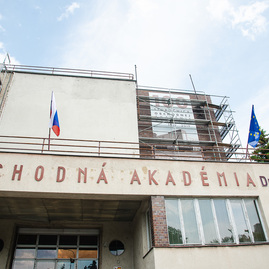 Zväčšiť fotografiu - Poslanci schválili 1. zmenu rozpočtu, najviac financií pôjde do oblasti zdravotníctva - TSK_KD_maj_mini__141_of_232_
