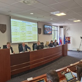Zväčšiť fotografiu - V. zasadnutie zastupiteľstva tsk - 20230515_133348