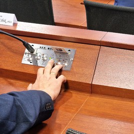 Zväčšiť fotografiu - V. zasadnutie zastupiteľstva tsk - 20230515_134141