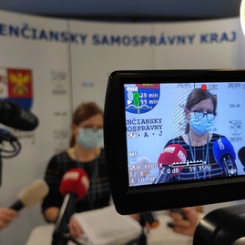 Zväčšiť fotografiu - V budúcom roku župa investuje najviac financií do rekonštrukcie ciest, modernizácie škôl a krajských nemocníc - IMG_20201123_150627