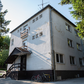 Zväčšiť fotografiu - V najbližšom volebnom období bude v krajskom zastupiteľstve sedieť 44 poslancov, župa pomôže obyvateľom požiarom zasiahnutej bytovky v handlovej - CSS - Kolonka 2