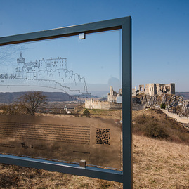 Zväčšiť fotografiu - Vyhodnotenie hospodárenia kraja, nové všeobecne záväzné nariadenia či podpora inovatívnych projektov - TSK_tabule_KOCR_Beckov_mini__37_of_44_