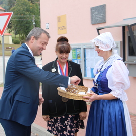 Xi. zasadnutie zastupiteľstva tsk: krajskí poslanci prijali v rodisku m. r. štefánika deklaráciu k 100. výročiu vzniku čsr - IMG_0112
