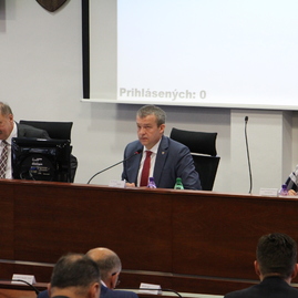 Xii. zasadnutie zastupiteľstva tsk: tsk si chce aj naďalej ponechať tri župné nemocnice ako dominantných poskytovateľov zdravotnej starostlivosti  vo svojom vlastníctve a investovať do ich rozvoja a modernizácie - IMG_0018