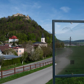 Zväčšiť fotografiu - Župa musela pristúpiť k zníženiu daňových príjmov o takmer 1,9 mil. eur, samosprávam ponúkla prevzatie krajských nemocníc - 20240408_POVAZSKY_HRAD_001w