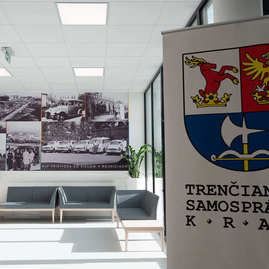 Zväčšiť fotografiu - Bojnická nemocnica pozýva medikov na deň otvorených dverí! - 20221003_Bojnice_NsP_urgent_006w