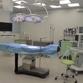 Zväčšiť fotografiu - Bojnická nemocnica spustila nové operačné sály prvou operáciou - op8-4