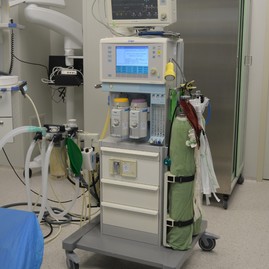 Zväčšiť fotografiu - Bojnická nemocnica spustila nové operačné sály prvou operáciou - op8-5