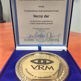 Zväčšiť fotografiu - Darované respirátory poslúžia zaočkovaným - VRM