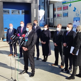 Zväčšiť fotografiu - Darované vakcíny z francúzska pomôžu aj bojnickej nemocnici - 732021_10