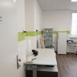 Zväčšiť fotografiu - Darované vakcíny z francúzska pomôžu aj bojnickej nemocnici - vakcinaciansppd1