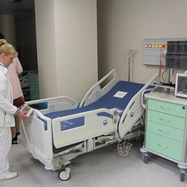 Deň otvorených dverí bojnickej nemocnice ponúkne aj možnosť nahliadnuť do priestorov nových operačných sál - IMG_8809