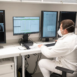 Zväčšiť fotografiu - Diagnostické centrum v plnej prevádzke - 20220126_PB_diagnosticke_centrum_032w