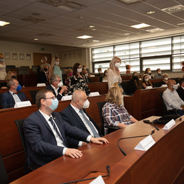 Zväčšiť fotografiu - Milí zdravotníci, ďakujeme vám! - TSK_oceňovanie zdravotníkov 2021_mini-46