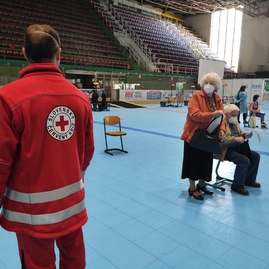 Zväčšiť fotografiu - Na najbližší víkend župa ponúka viac ako 10 tisíc termínov na očkovanie! - Očkovanie_05-1 (159)