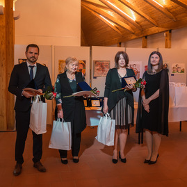 Zväčšiť fotografiu - Najlepších zdravotníkov ocenili na hrade - TSK_zdravotnici_mini (45 of 112)