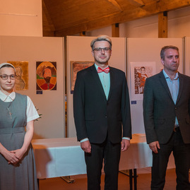 Zväčšiť fotografiu - Najlepších zdravotníkov ocenili na hrade - TSK_zdravotnici_mini (67 of 112)