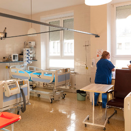 Zväčšiť fotografiu - Najmenšia župná nemocnica bude mať oddelenie multiodborovej intenzívnej starostlivosti - 20200217_MY_NsP_023w