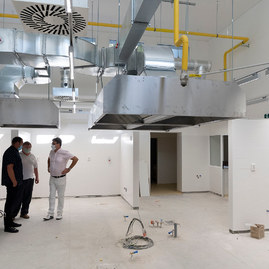 Zväčšiť fotografiu - Najmenšia župná nemocnica bude mať oddelenie multiodborovej intenzívnej starostlivosti - 20200914_MY_NsP_015w