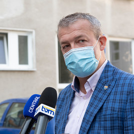 Zväčšiť fotografiu - Najmenšia župná nemocnica bude mať oddelenie multiodborovej intenzívnej starostlivosti - 20200914_MY_NsP_043w