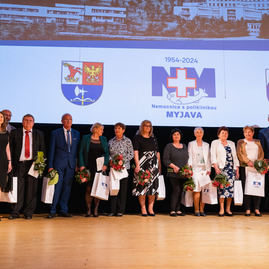 Zväčšiť fotografiu - Najmenšia župná nemocnica oslávila okrúhle jubileum - TSK_NsP MY_70_mini-103