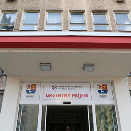 Zväčšiť fotografiu - Najmodernejšie prístrojové vybavenie zvýši kvalitu i komfort vyšetrenia pacientov - 20200217_PB_nemocnica_001w