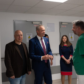 Zväčšiť fotografiu - Novorodenci sa narodia do týchto krásnych priestorov - 20230919_PB_NsP_porodnica_009w