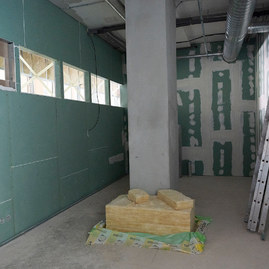 Zväčšiť fotografiu - Novou kuchyňou a práčovňou sa myjavská nemocnica bude pýšiť už koncom leta - 20200710_MY_NsP_pracovna_kuchyna_022w