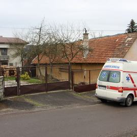 Zväčšiť fotografiu - Očkovanie imobilných ľudí zabezpečujú mobilné očkovacie jednotky - IMG_0015