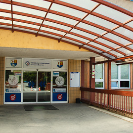 Zväčšiť fotografiu - Pacientov budú vítať vynovené vstupy - TSK_NsP PB_schody_mini (21 of 52)