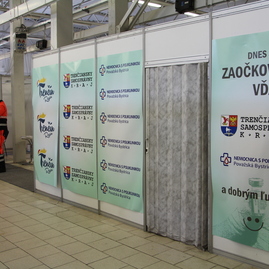 Zväčšiť fotografiu - Personál dvoch vkoc za uplynulý víkend zaočkoval 7 274 ľudí! - IMG_0044