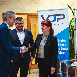 Zväčšiť fotografiu - Pomáhať je našou filozofiou, hovorí významný zamestnávateľ regiónu - TSK_HN_nemocnica_VOP_mini-37