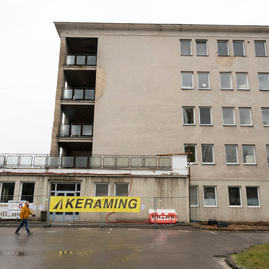 Zväčšiť fotografiu - Práce na oaim v bojnickej nemocnici opäť pokračujú - 20230118_TSK_140w