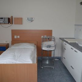 Zväčšiť fotografiu - Pred 60 rokmi otvorili v bojniciach nemocnicu - nemocnicna izba