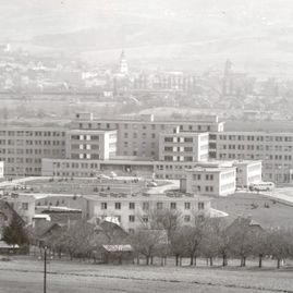 Zväčšiť fotografiu - Pred 60 rokmi otvorili v bojniciach nemocnicu - nsp pd 60_1