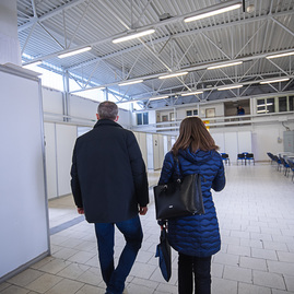 Zväčšiť fotografiu - Príprava na spustenie krajského vakcinačného centra v trenčíne napreduje - TSK_príprava vakcinačného centra_mini(17)