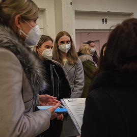 Zväčšiť fotografiu - Príprava na spustenie krajského vakcinačného centra v trenčíne napreduje - TSK_príprava vakcinačného centra_mini(33)