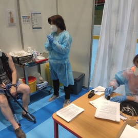 Zväčšiť fotografiu - Tento víkend očkuje župa poslednýkrát vakcínou od výrobcu astrazeneca - Očkovanie_jún 12-13 (6)