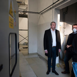 Zväčšiť fotografiu - Urgentný príjem bojnickej nemocnice tesne pred dokončením - 20220314_BOJNICE_052w
