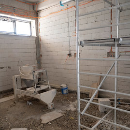 Zväčšiť fotografiu - Urgentný príjem v bojnickej nemocnici naberá reálne kontúry - 20210908_TSK__268w